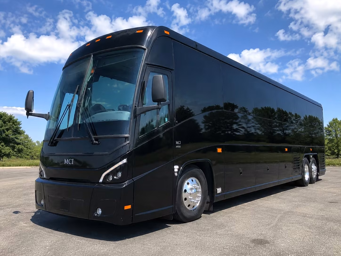 book charter buses for kent high school and middle school field trips