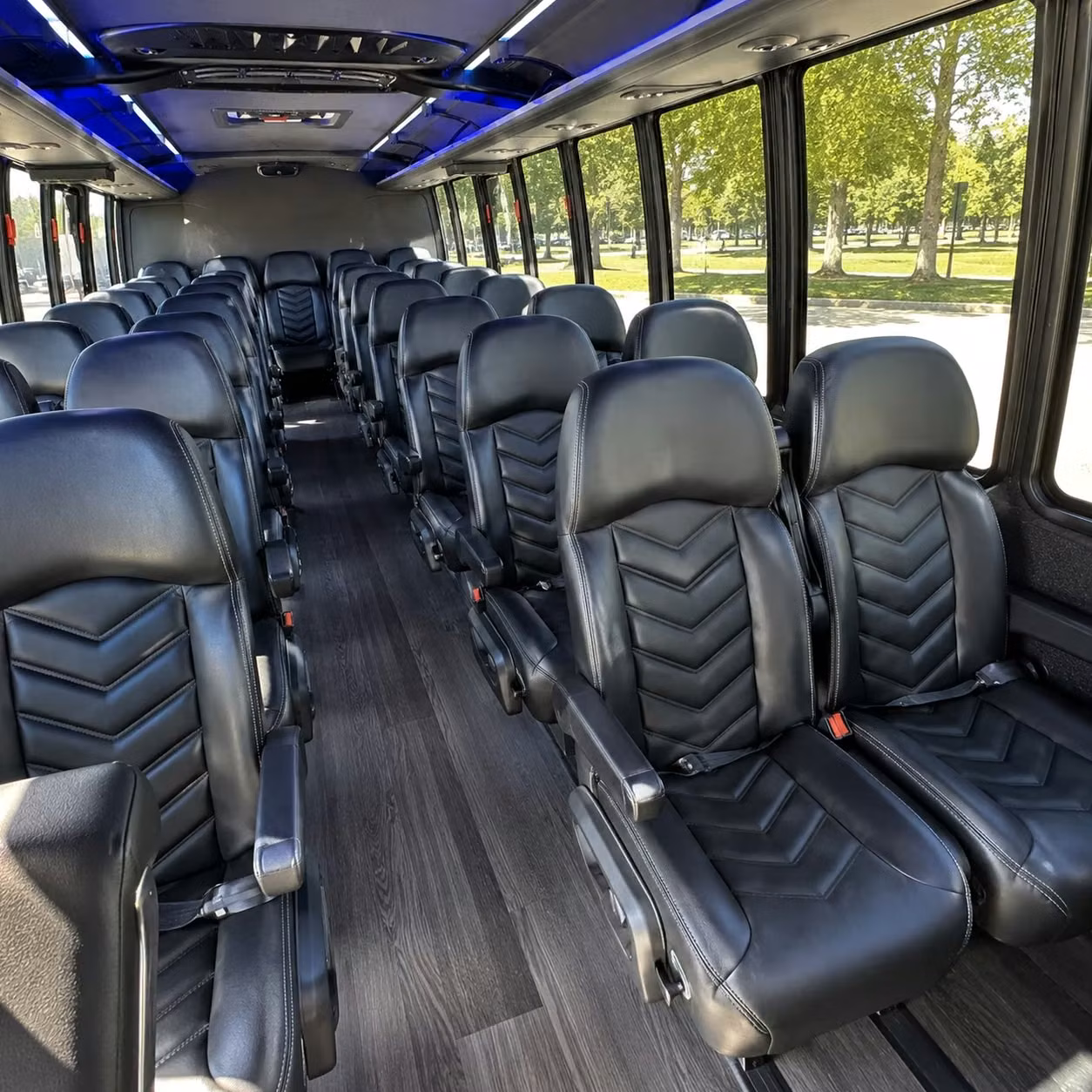 kent 25 passenger minibus rental