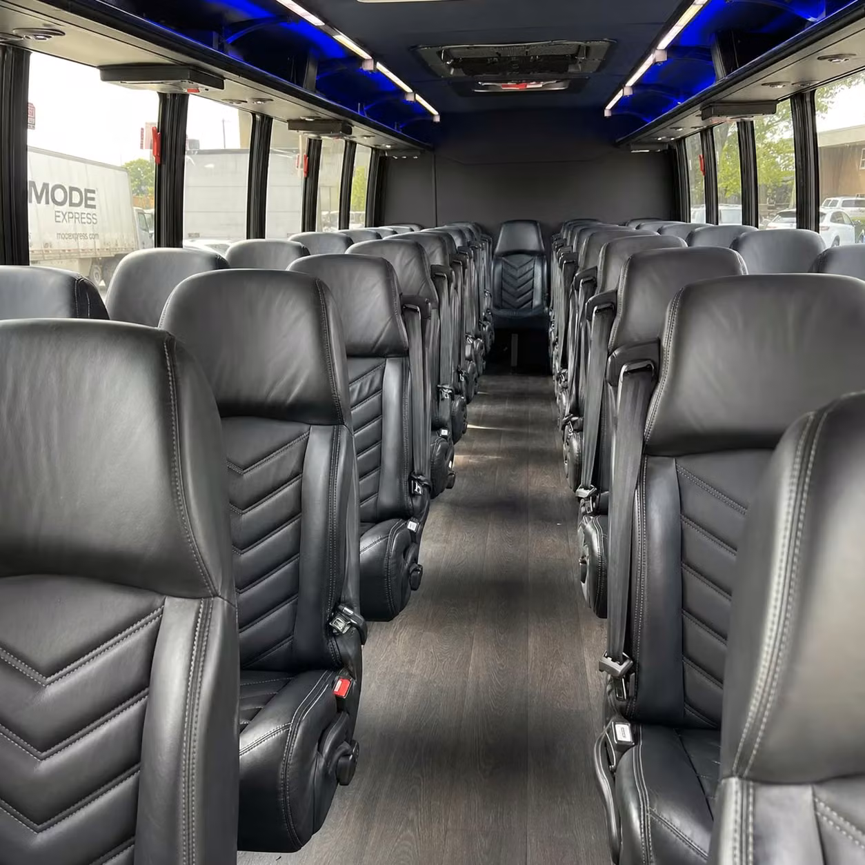 kent 28 passenger minibus rental