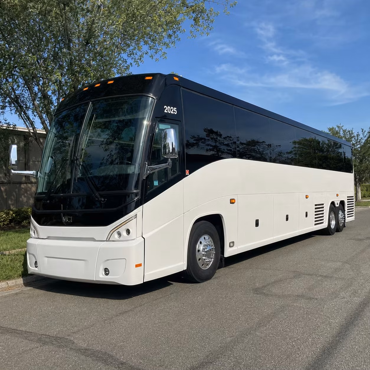 long distance charter bus trips from kent to seattle and beyond