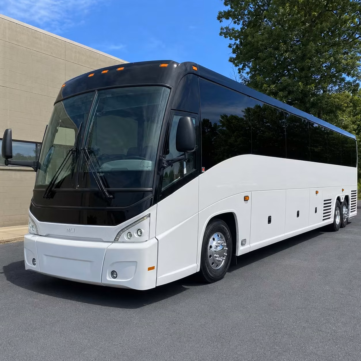 you can find and book long distance transportation in kent and any nearby city